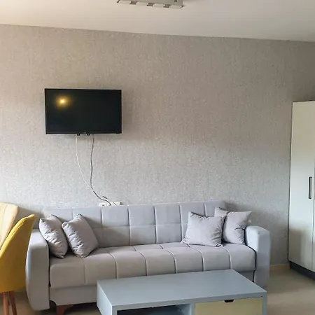 Апартамент Lakeapart *